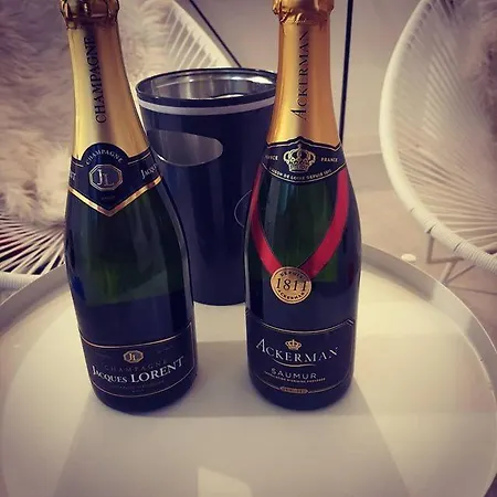 White - Les Delices אנז'ה